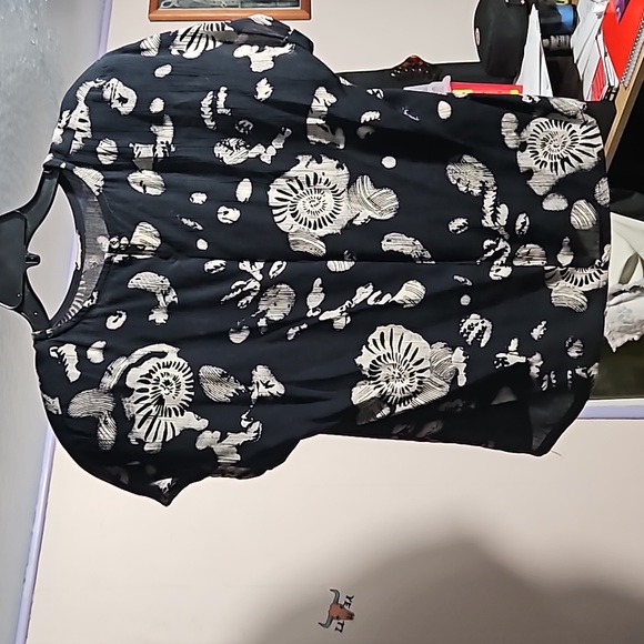 BLOUSE - Picture 2 of 3